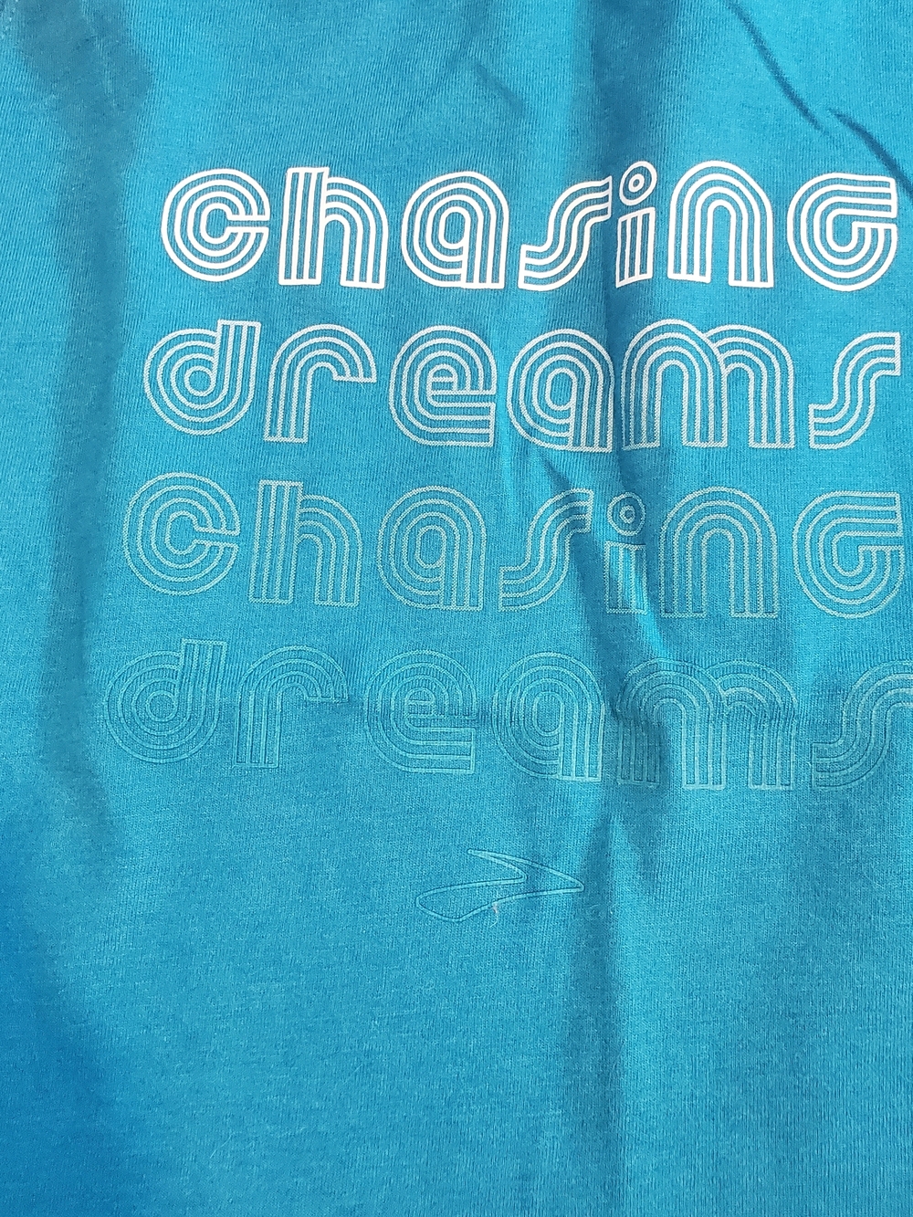 Brooks Distance Tank Racerback Tank with 'Chasing Dreams' Graphic Size XL - Picture 2 of 4